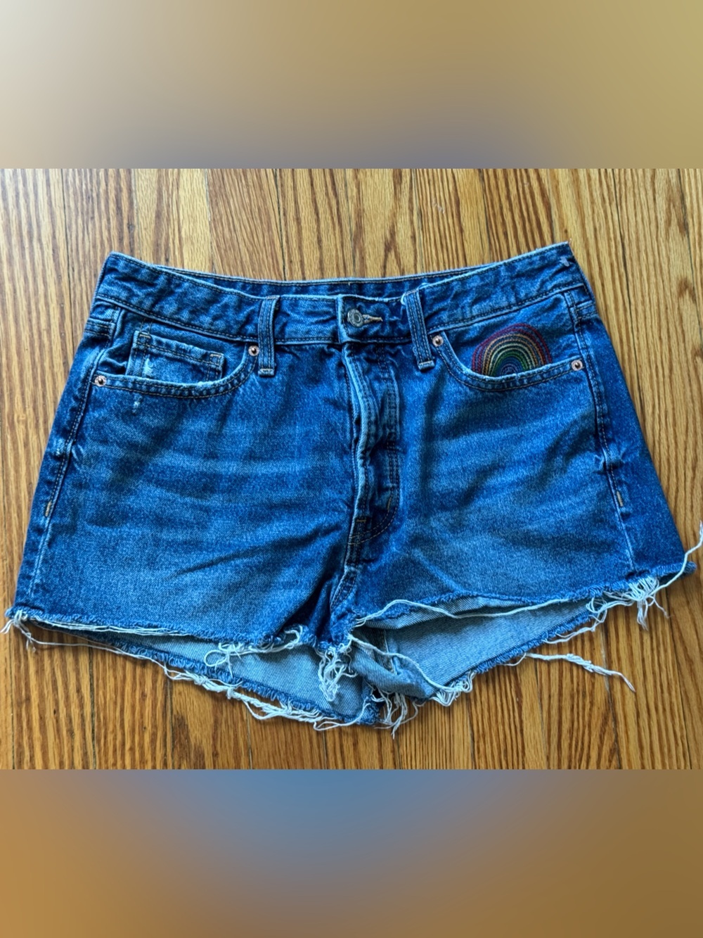 Old Navy Women’s Blue Denim Cutoff Shorts - Casual Frayed Hem Rainbow Pocket 10